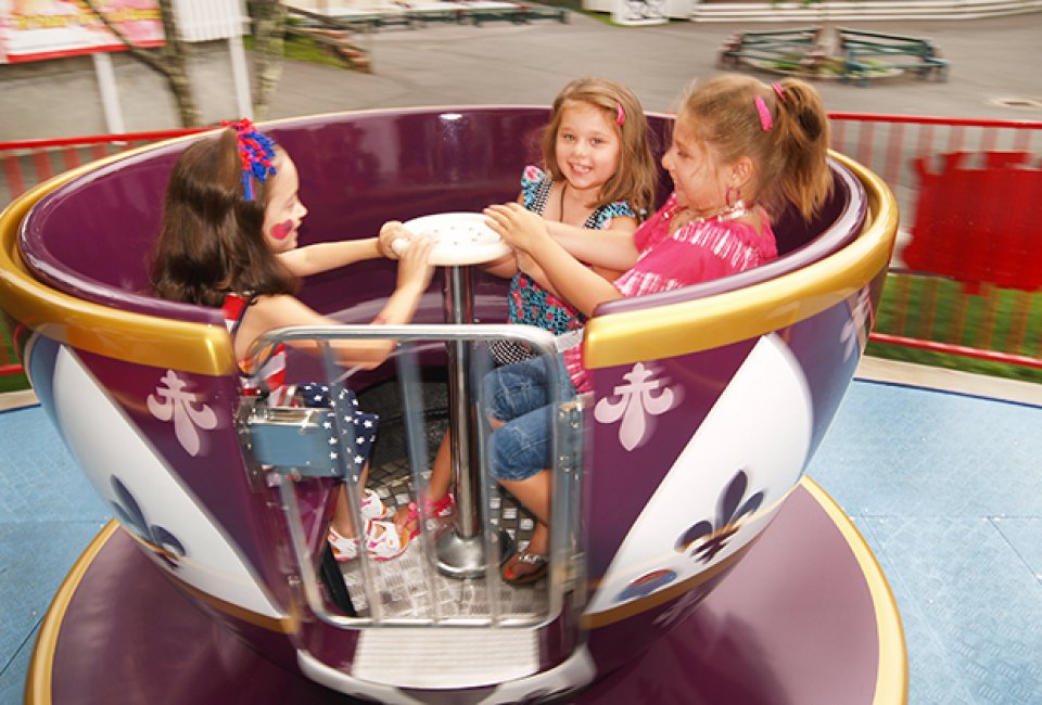 Take a spin in the teacups at Quassy Amusement Park