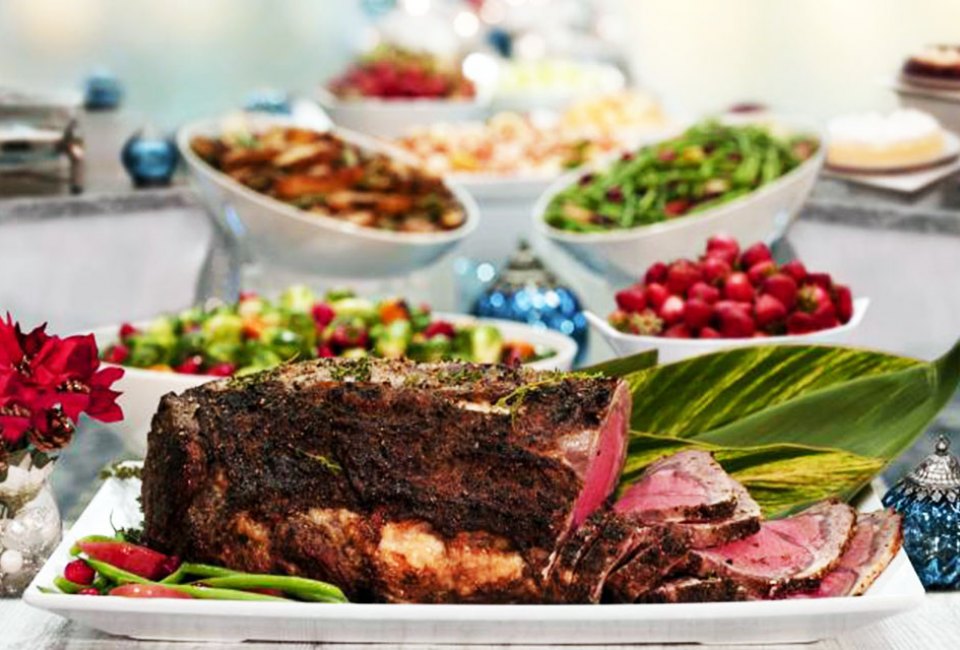 The whole family can dig in at Rosen Plaza on Christmas. Photo courtesy Rosen Plaza (Orlando)