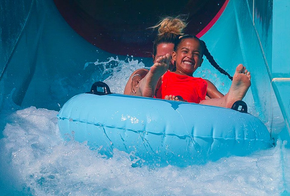 Ride, splash, and have gallons of fun at the best outdoor water parks in New England! Splash Away Bay Water Park photo courtesy of Quassy Amusement Park 