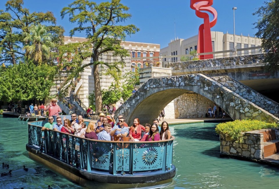 San Antonio is full of amusement parks, good food, and lots of other things to do with kids. Photo courtesy of the San Antonio Riverwalk