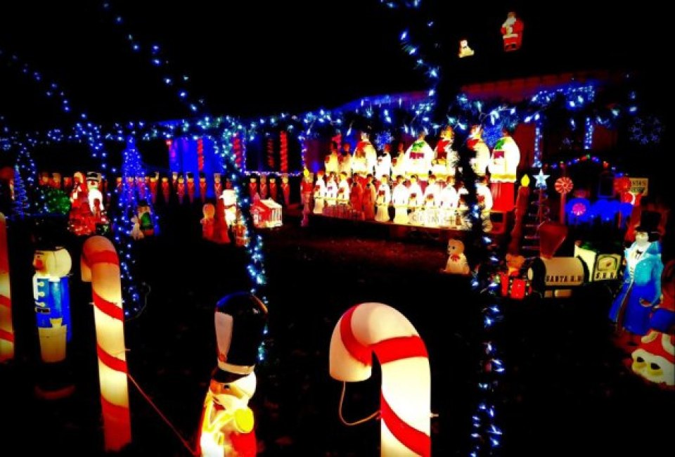 Sandberg Christmas lights display