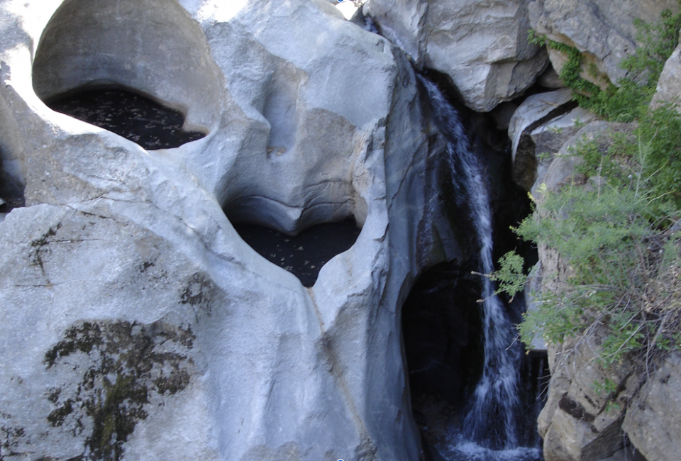  Waterfall Hikes Near Los Angeles for Families: Heart Rock Falls