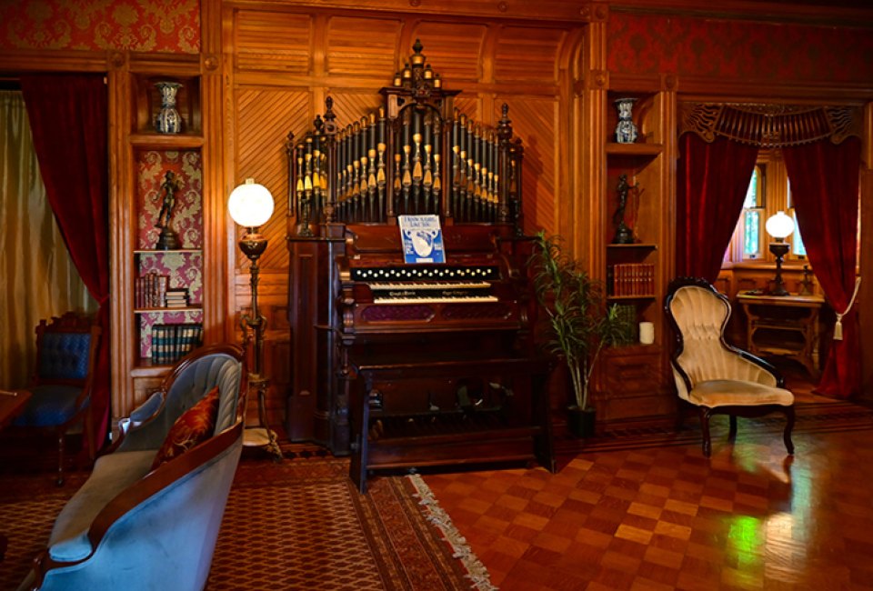 Things to do with Teens and Tweens San Francisco: ​Winchester Mystery House