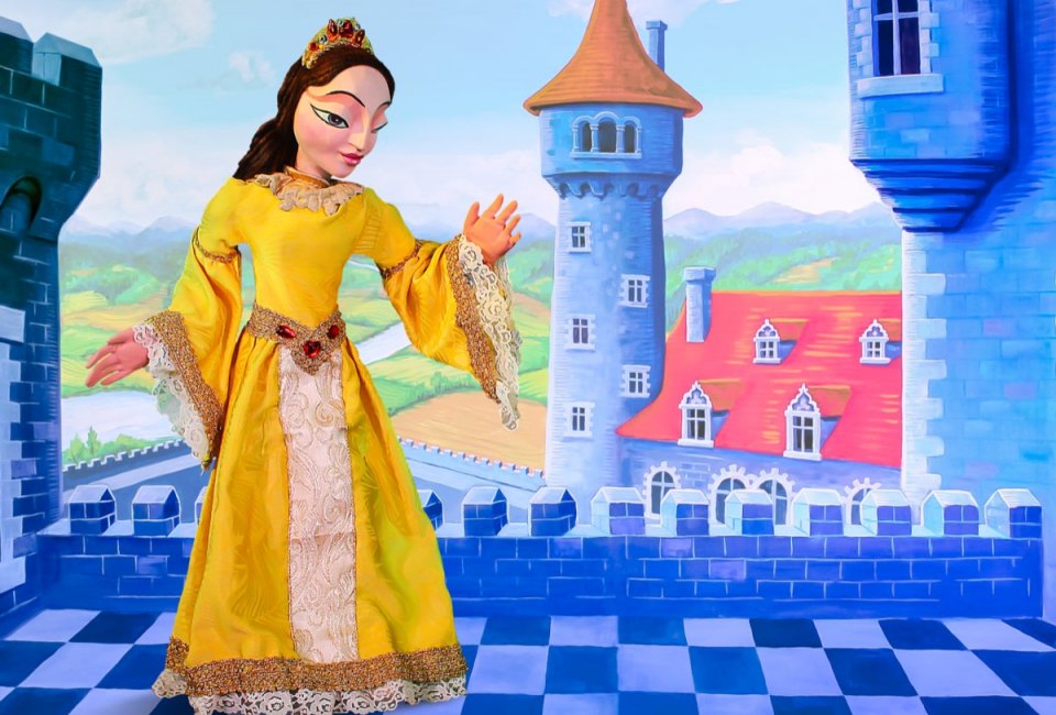 Sleeping Beauty. Image courtesy of Tanglewood Marionettes