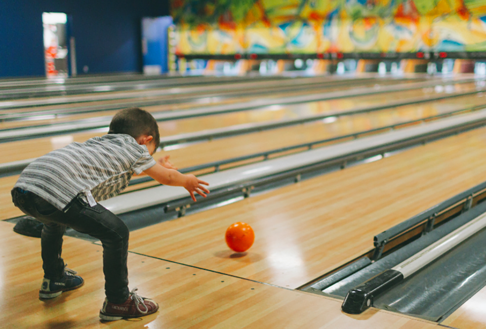 Roll into Northridge with kids for fun family-friendly adventures. Photo courtesy of Canva