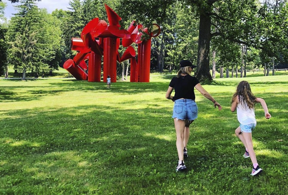 Storm King's towering pieces beg visitors to draw closer. Photo courtesy of @jenterratravels
