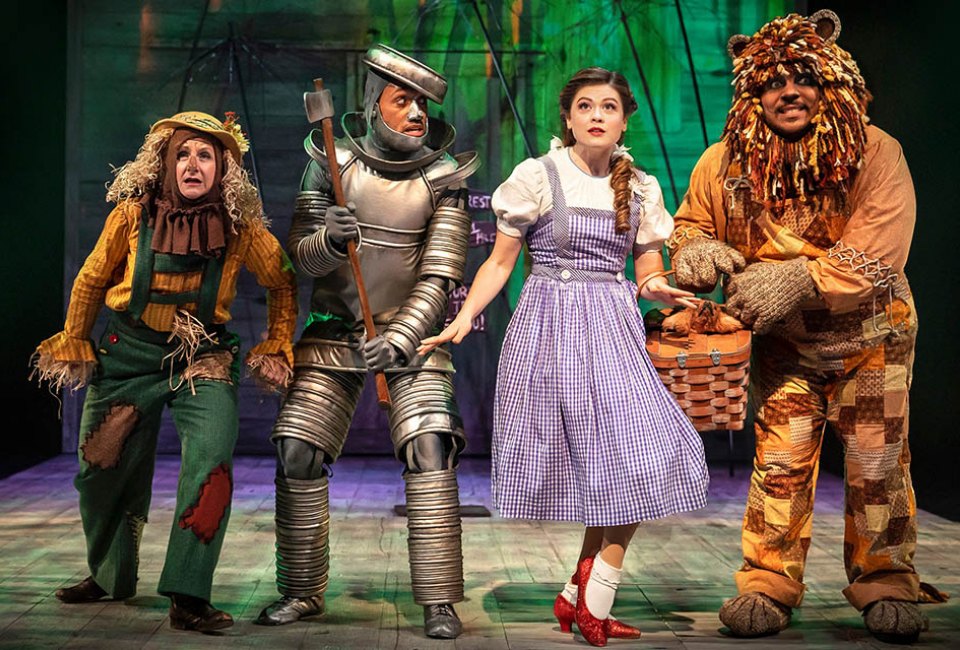 At Navy Pier, an abridged version of The Wizard of Oz brings the Scarecrow, the Tin Man, Dorothy and the Cowardly together for an adventure down the Yellow Brick Road. Photo by Liz Lauren