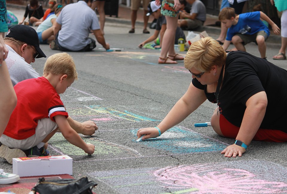Best of September: 14 Top Things to Do in Atlanta With Kids Marietta Art in the Park is a fun way to enjoy Labor Day weekend, including chalking the area! Photo courtesy Art in the Park