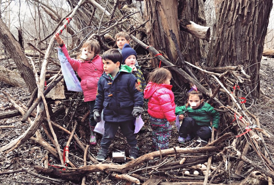 Discover the natural world at a Tinkergarten Trial Class. Photo courtesy of Tinkergarten/Facebook