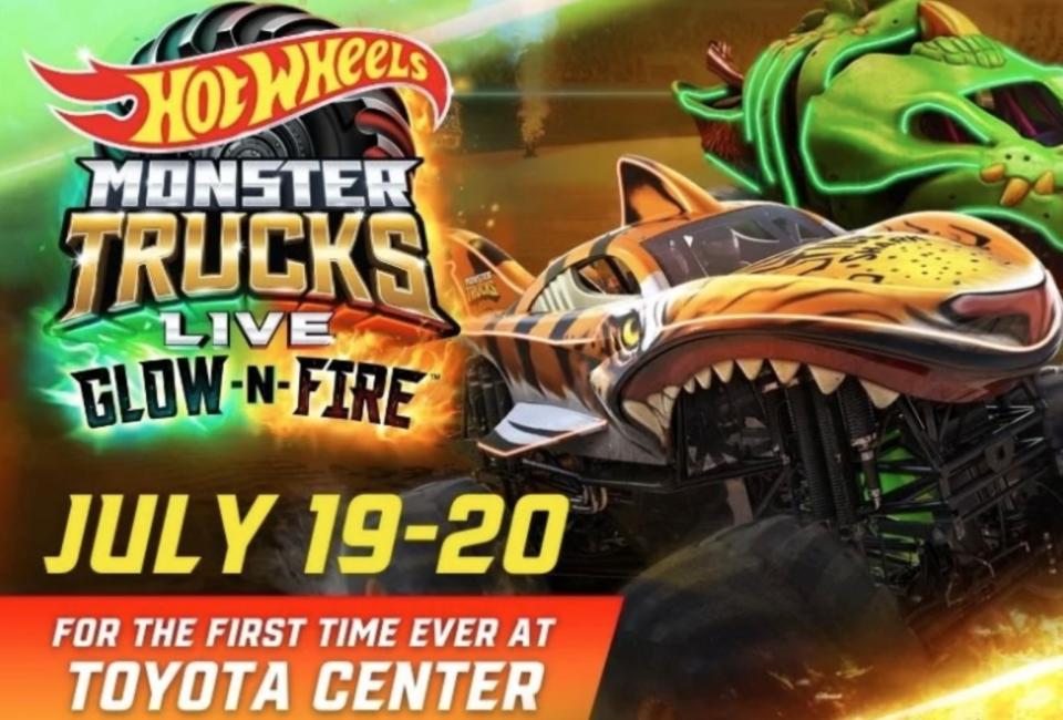 Hot Wheels Monster Trucks Live: Glow-N-Fire