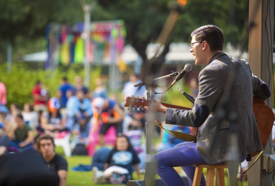 Unplug with an evening of acoustic music at Discovery Green. Photo courtesy of Katya Horner.