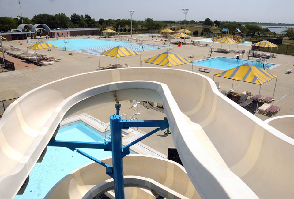 Parks and playgrounds for a birthday party on Long Island Wantagh Park