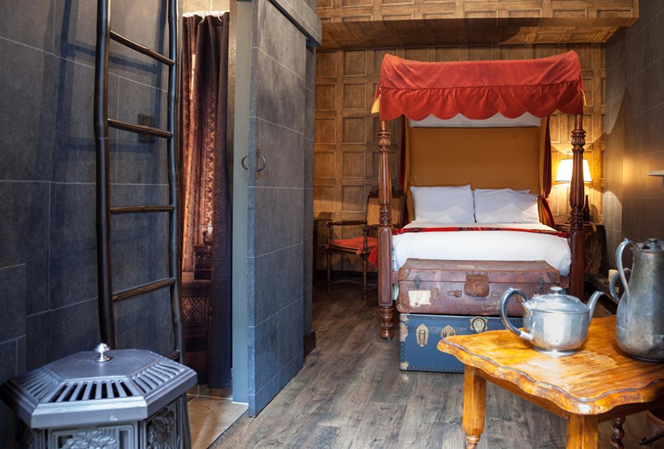Best Themed Hotel Suites: : Wizard Chambers at Georgian House Hotel — London : Hotel Suites Around the World That Will Blow Your Kids' Minds